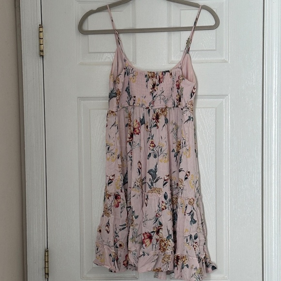 Light Pink Xhilaration Floral Mini Dress Size Small Spaghetti Strap - Picture 2 of 3